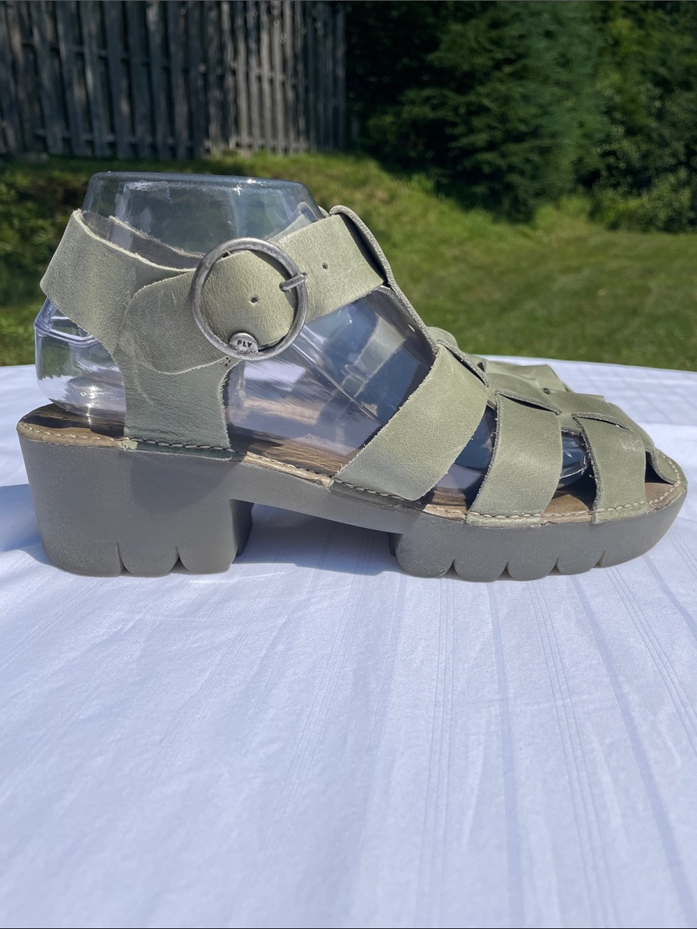 Fly London Women's EMME511FLY Adjustable Sage Green Leather Strap Sandal size 39